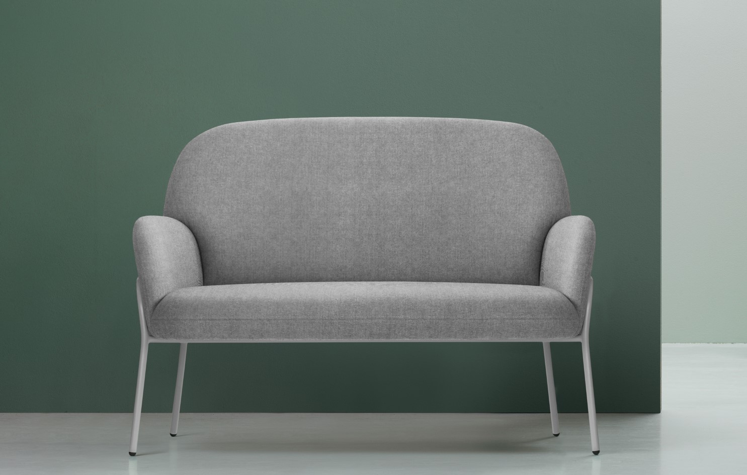 Fogia Sling Sofa